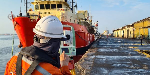 Submarine Cable Installation